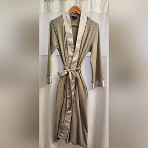 Jones New York ladies robe